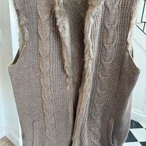Tan Knit Vest with Faux Fur Reversibke